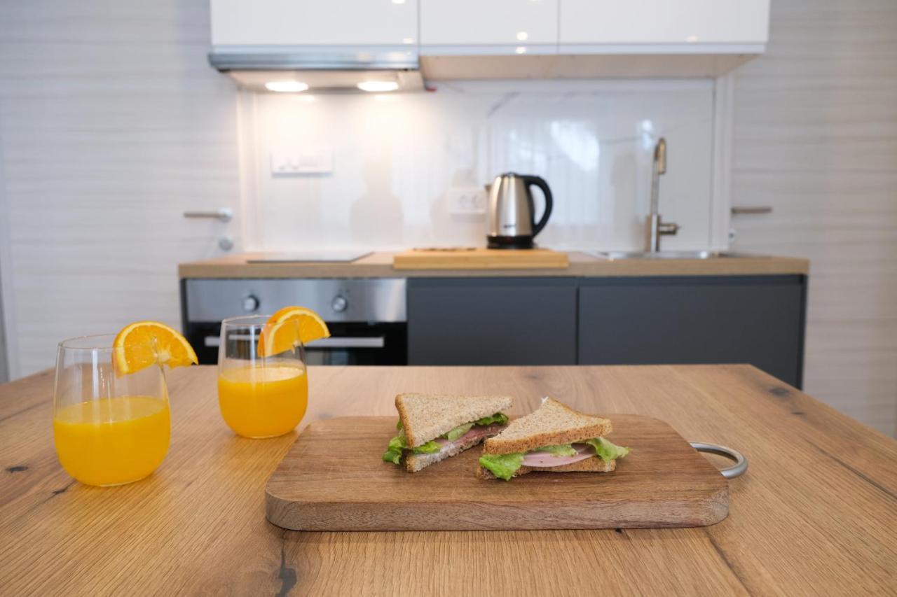 Apartman Leona 4*, Kantrida Rijeka Bagian luar foto